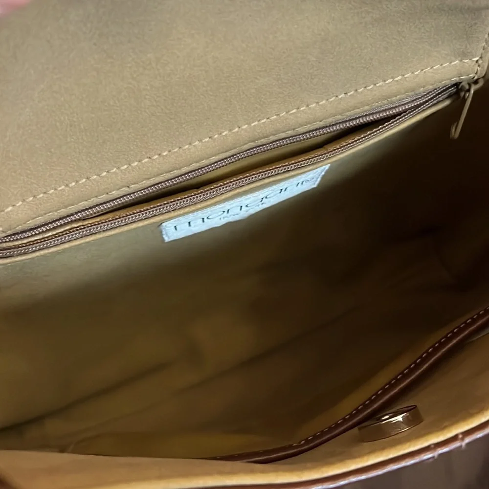 SALE!!! DEAL!! On-Trend 1990s Vintage Vegan Structured Hobo Shoulder Bag - Picture 5 of 7